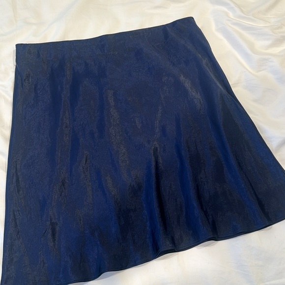 Aritzia Babaton Slip Satin Mini Skirt in Navy - Picture 5 of 6